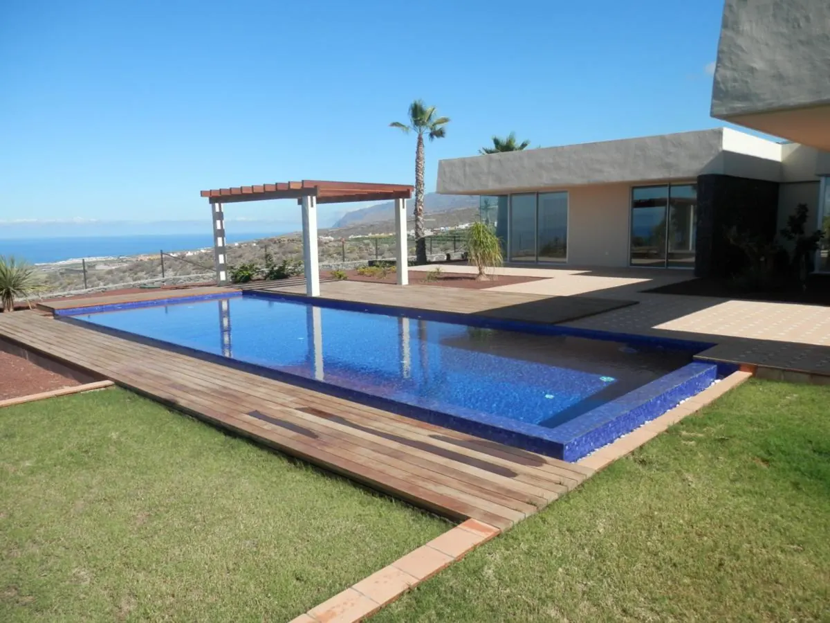 Villa with a swimming pool, pergola and sea view in Tenerife Villa with a swimming pool, pergola and sea view in Tenerife