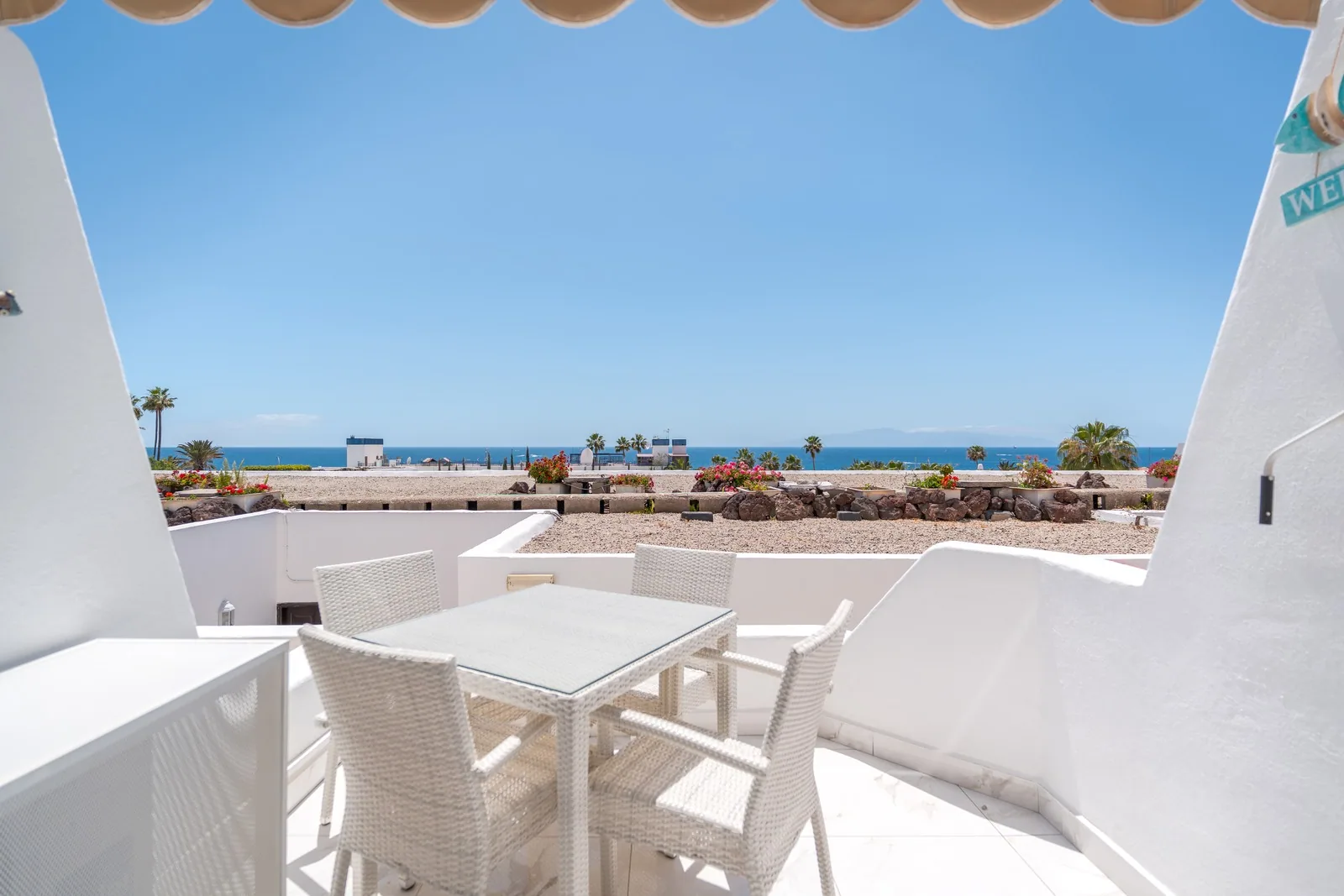 Studio, Panorama, San Eugenio Bajo, photo 1 of 14