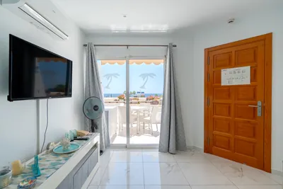 Studio, Panorama, San Eugenio Bajo, photo 5 of 14