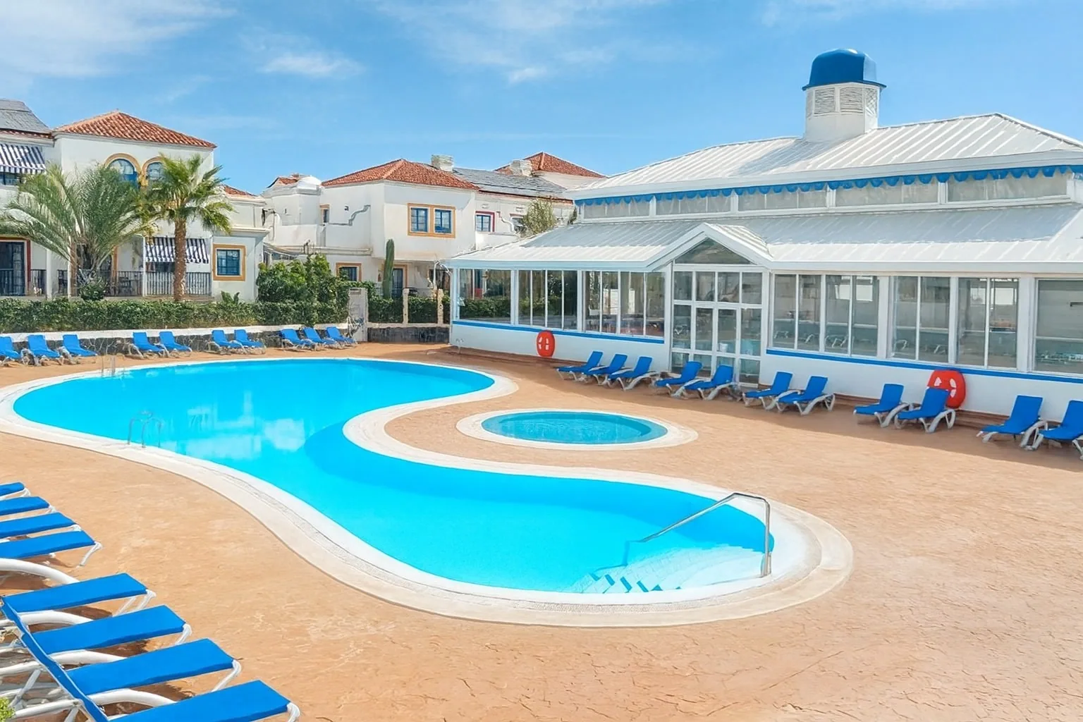2 bedroom penthouse, El Faro, Llano del Camello, photo 1 of 24