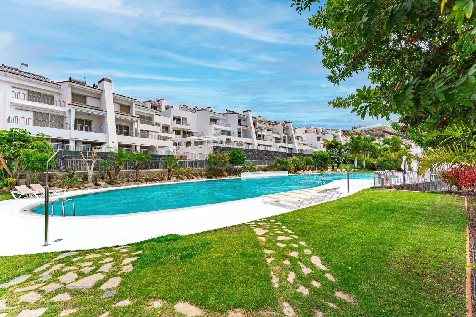 2 bedroom duplex, Magnolia Golf Resort, La Caleta, photo 1 of 27