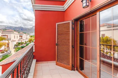 3 bedroom townhouse, Villas del Duque, El Duque, photo 6 of 17