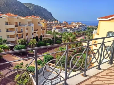3 bedroom penthouse, Tropical Park, Los Cristianos, photo 2 of 30